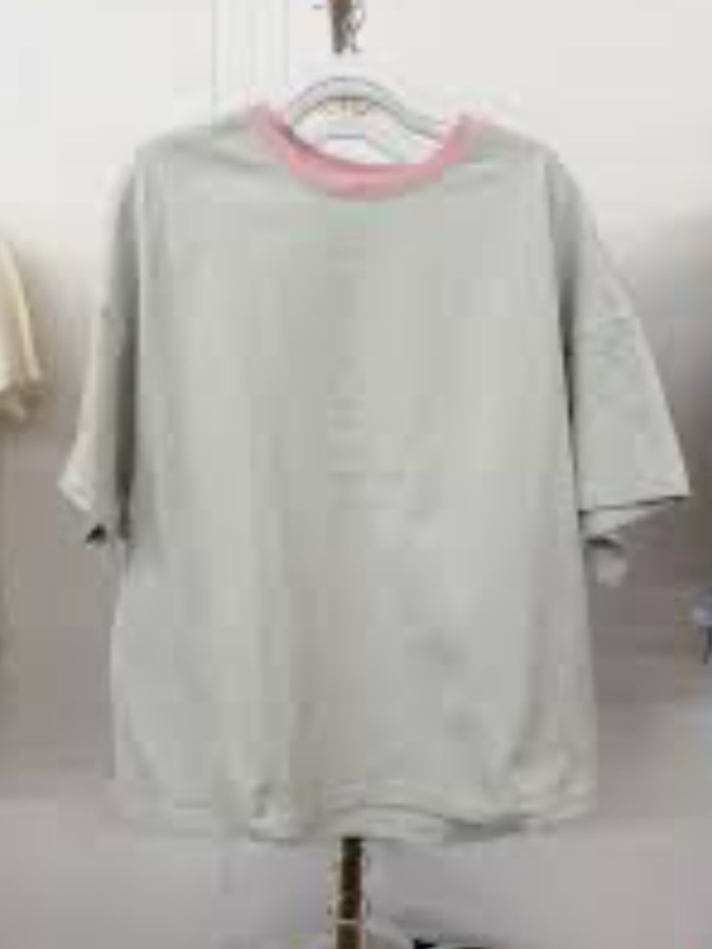 Short Sleeve Tee - Light Green with Pink Trim Neutral Ground Size M